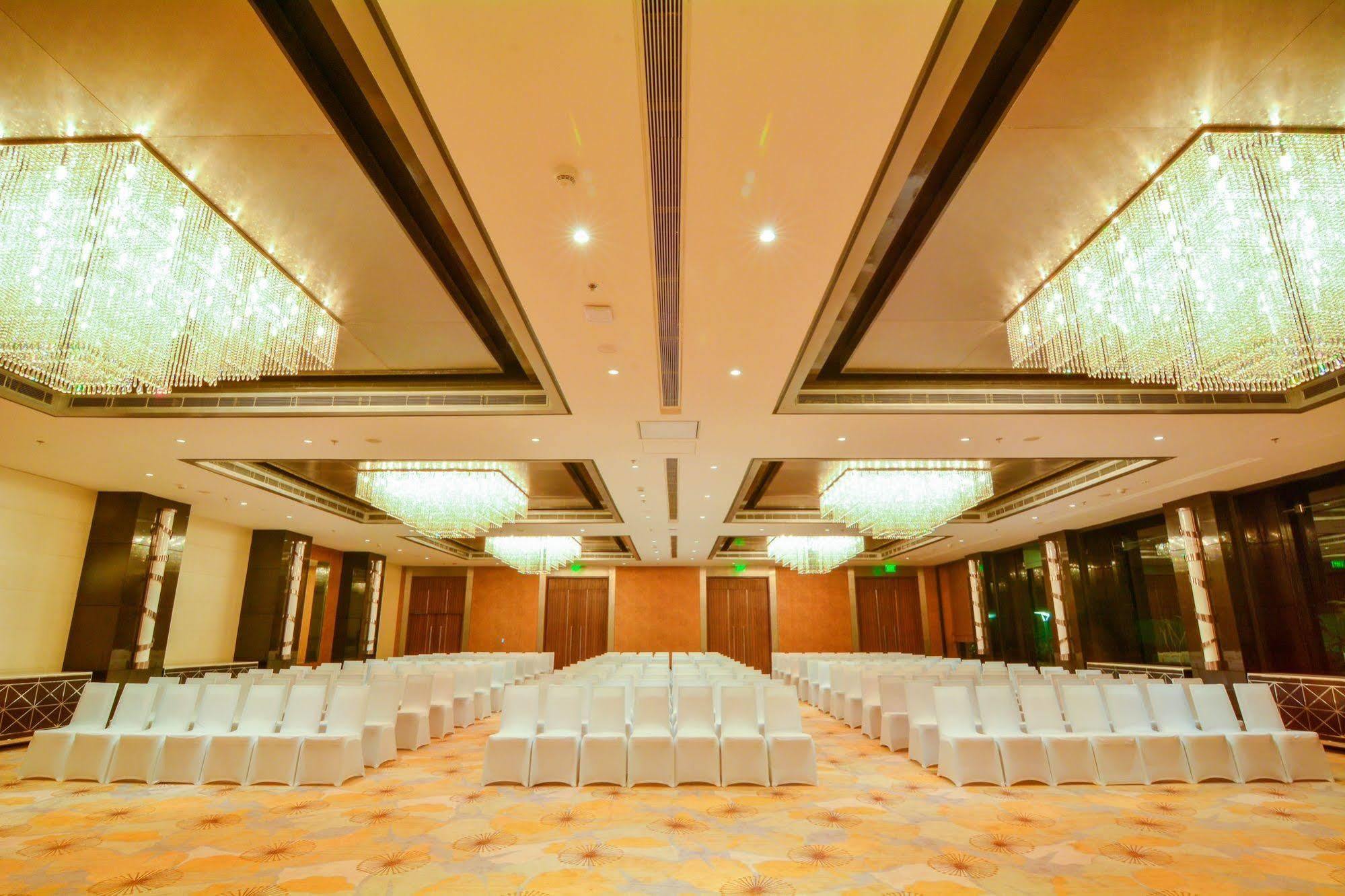 Courtyard By Marriott Bilaspur Exteriér fotografie